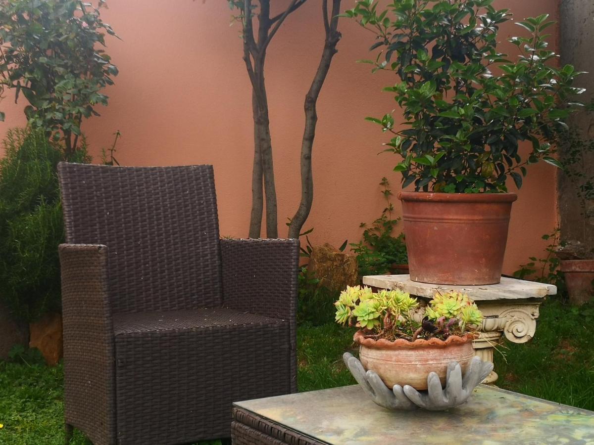 Zia Chiarina Acomodação com café da manhã San Nicolo Gerrei Exterior foto