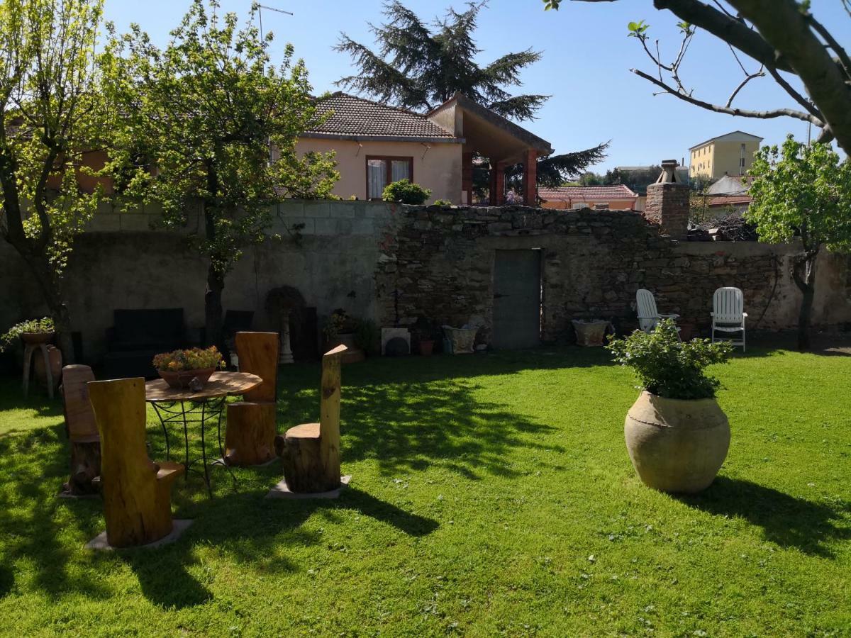 Zia Chiarina Acomodação com café da manhã San Nicolo Gerrei Exterior foto